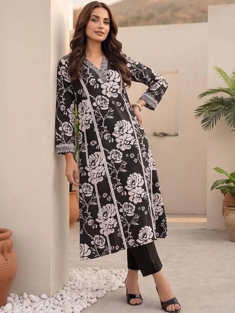 Women Floral Printed Regular Thread Work Pure Cotton Kurta with Trousers