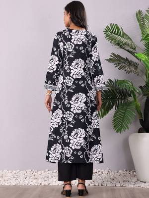 Women Floral Printed Regular Thread Work Pure Cotton Kurta with Trousers 4