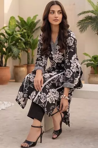 Women Floral Printed Regular Thread Work Pure Cotton Kurta with Trousers