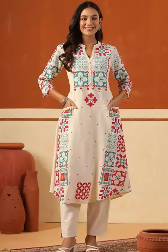 Women Printed Regular Thread Work Kurta with Trousers