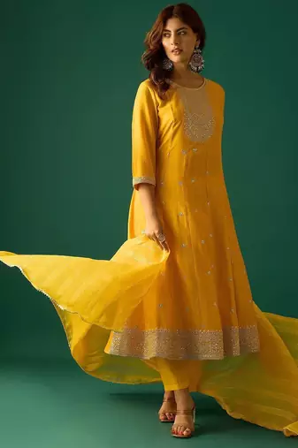 Women Ethnic Motifs Embroidered Panelled Kurta & Trouser With Dupatta