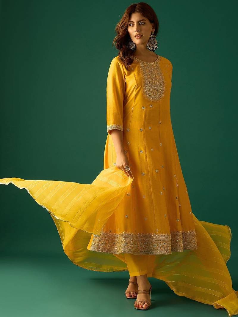 Women Ethnic Motifs Embroidered Panelled Kurta & Trouser With Dupatta