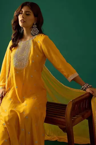 Women Ethnic Motifs Embroidered Panelled Kurta & Trouser With Dupatta