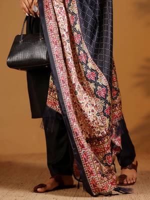 V-Neck Straight Kurta With Trousers And Dupatta 6