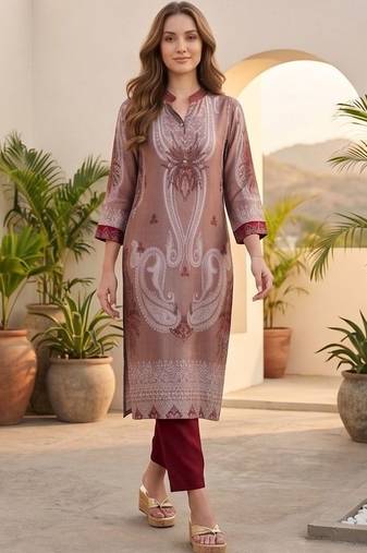 Women Ethnic Motifs Printed Regular Kurta with Trousers