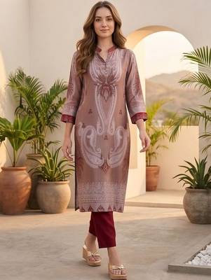 Women Ethnic Motifs Printed Regular Kurta with Trousers 5