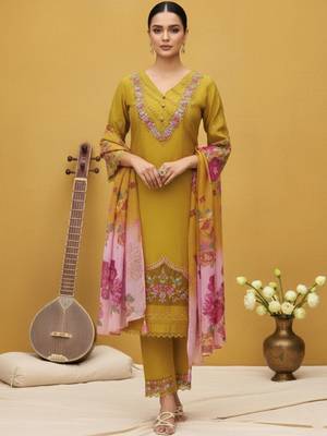 Women Floral Embroidered Regular Thread Work Pure Cotton Kurta with Trousers & With Dupatta 1