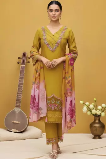 Women Floral Embroidered Regular Thread Work Pure Cotton Kurta with Trousers & With Dupatta
