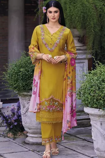 Women Floral Embroidered Regular Thread Work Pure Cotton Kurta with Trousers & With Dupatta