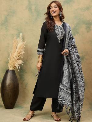 Floral Yoke Design Thread Work Straight Kurta With Trousers & Dupatta 1