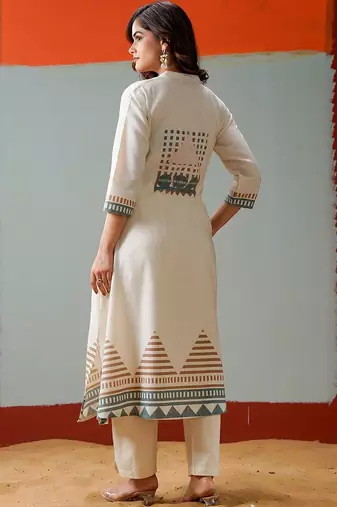 Women Printed Regular Kurta with Trousers & With Dupatta