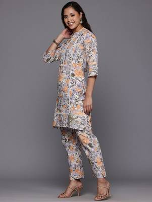 Floral Printed  Cotton Kurta with Trouser 3