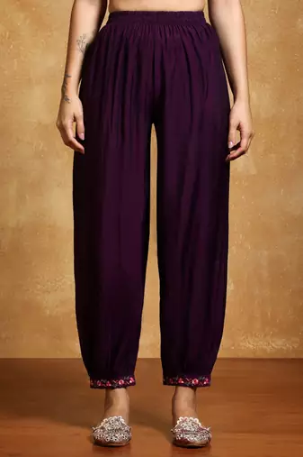 Women Floral Embroidered Regular Kurta with Trousers & With Dupatta