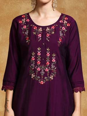Women Floral Embroidered Regular Kurta with Trousers & With Dupatta 7