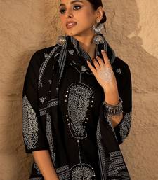 Women Printed  Cotton Kurta with Trousers & Dupatta