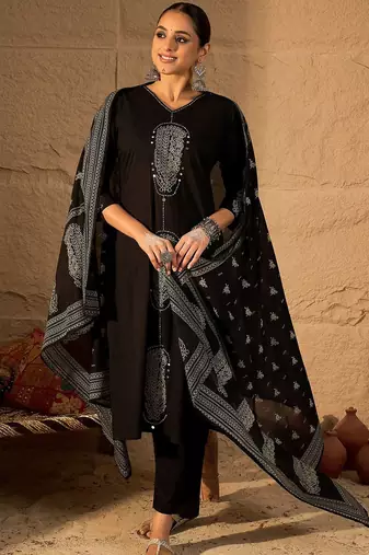 Women Printed Pure Cotton Kurta with Trousers & Dupatta