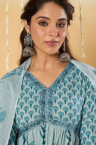 Women Floral Printed Empire Pure Cotton Kurta with Trousers & With Dupatta
