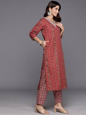Women Ethnic Motifs Printed Regular Thread Work Kurta with Trousers & With Dupatta 6