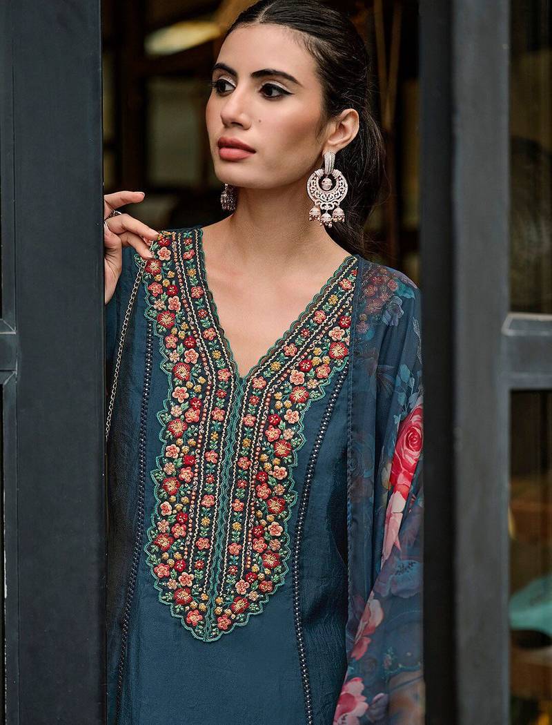 Floral Embroidered Panelled Thread Work A-Line Kurta With Trousers & Dupatta