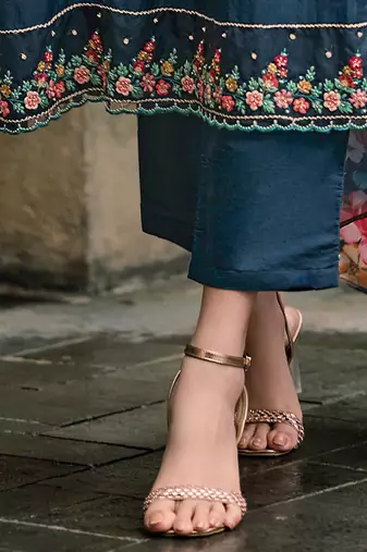 Floral Embroidered Panelled Thread Work A-Line Kurta With Trousers & Dupatta