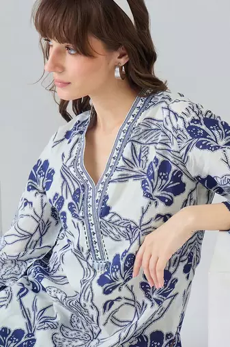 Women Floral Printed Regular Pure Cotton Kurta with Trousers