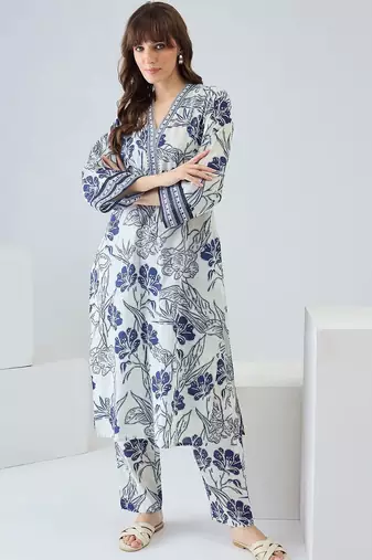 Women Floral Printed Regular Pure Cotton Kurta with Trousers