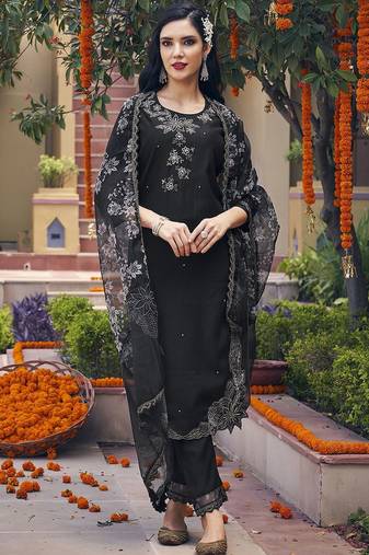 Black & White Floral Embroidered Regular Kurta With Trousers & Dupatta