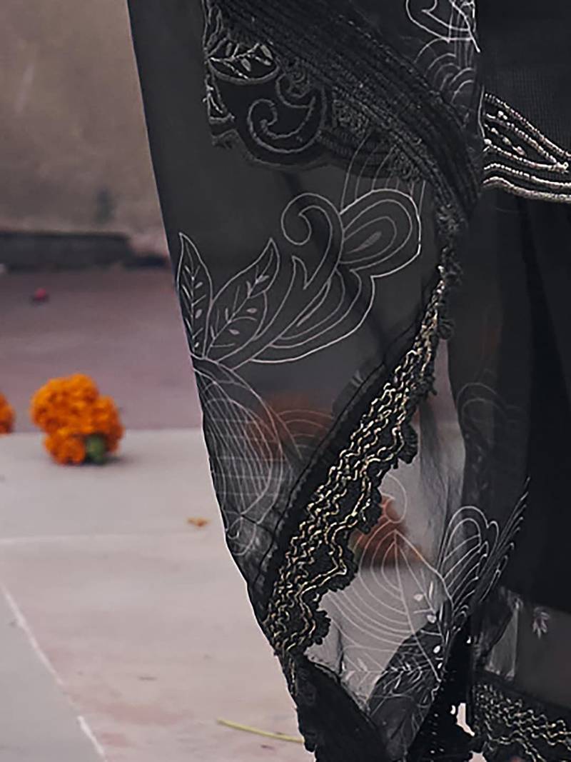 Black & White Floral Embroidered Regular Kurta With Trousers & Dupatta