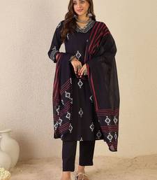 Women V-Neck Ethnic Motifs Printed Pure Cotton Kurta with Trousers & Dupatta