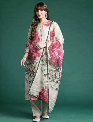Floral Printed Regular Kurta with Trousers & Dupatta 1