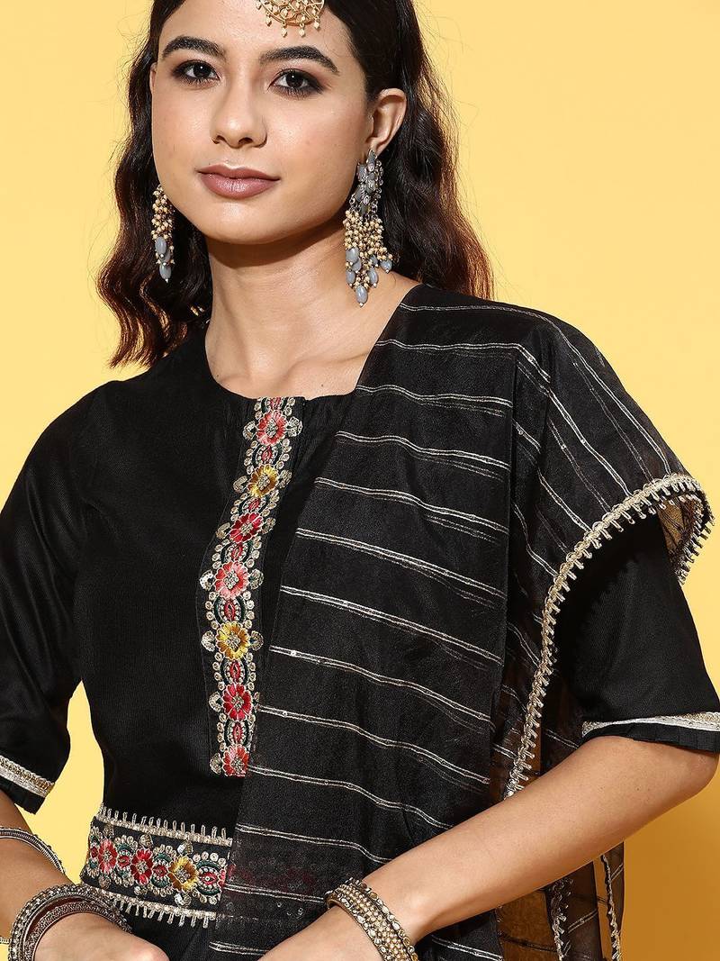 Deep Black Yoke Design Kurta with Solid Trousers