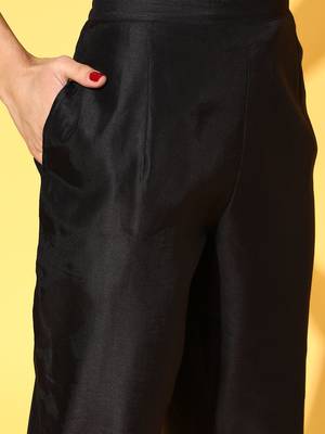 Deep Black Yoke Design Kurta with Solid Trousers 5