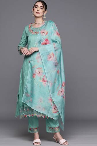 Floral Embroidered Panelled Thread Work Pure Cotton Kurta With Trousers & Dupatta