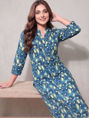 Women Printed Regular Kurta with Trousers 5