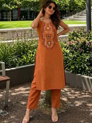 Women Embroidered Regular Mirror Work Kurta with Trousers 1