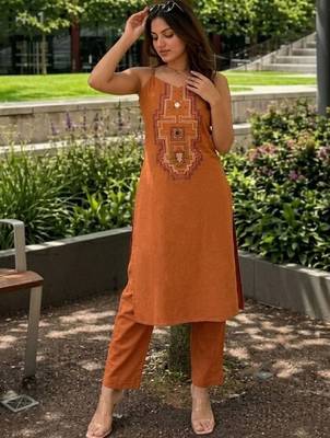 Women Embroidered Regular Mirror Work Kurta with Trousers 4