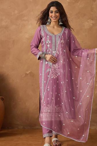 Women Floral Embroidered Kurta with Trousers & Dupatta