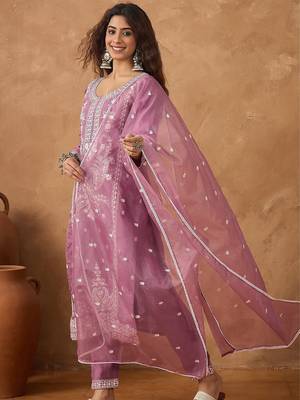 Women Floral Embroidered Kurta with Trousers & Dupatta 5