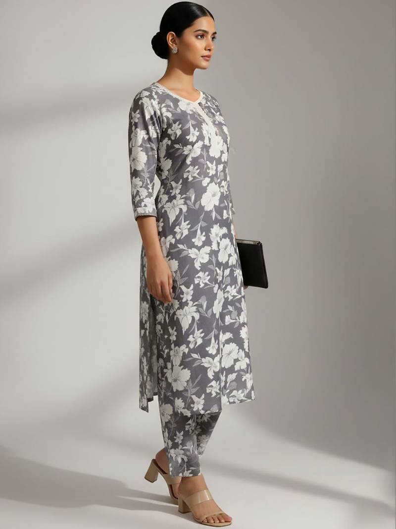 Women Ethnic Motifs Printed Regular Kurta with Trousers