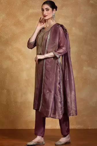 Women Floral Embroidered Kurta with Trousers & Dupatta