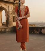 Women Ethnic Motifs Embroidered Regular Thread Work Kurta with Trousers