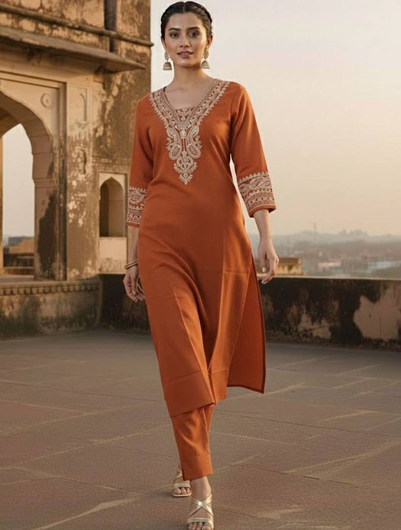 Women Ethnic Motifs Embroidered Regular Thread Work Kurta with Trousers