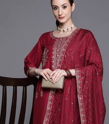 Floral Embroidered Regular Sequinned Kurta With Trousers & Dupatta