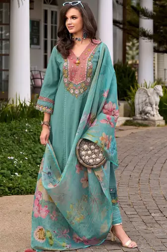 Women Embroidered Thread Work  Cotton Kurta with Trousers & With Dupatta
