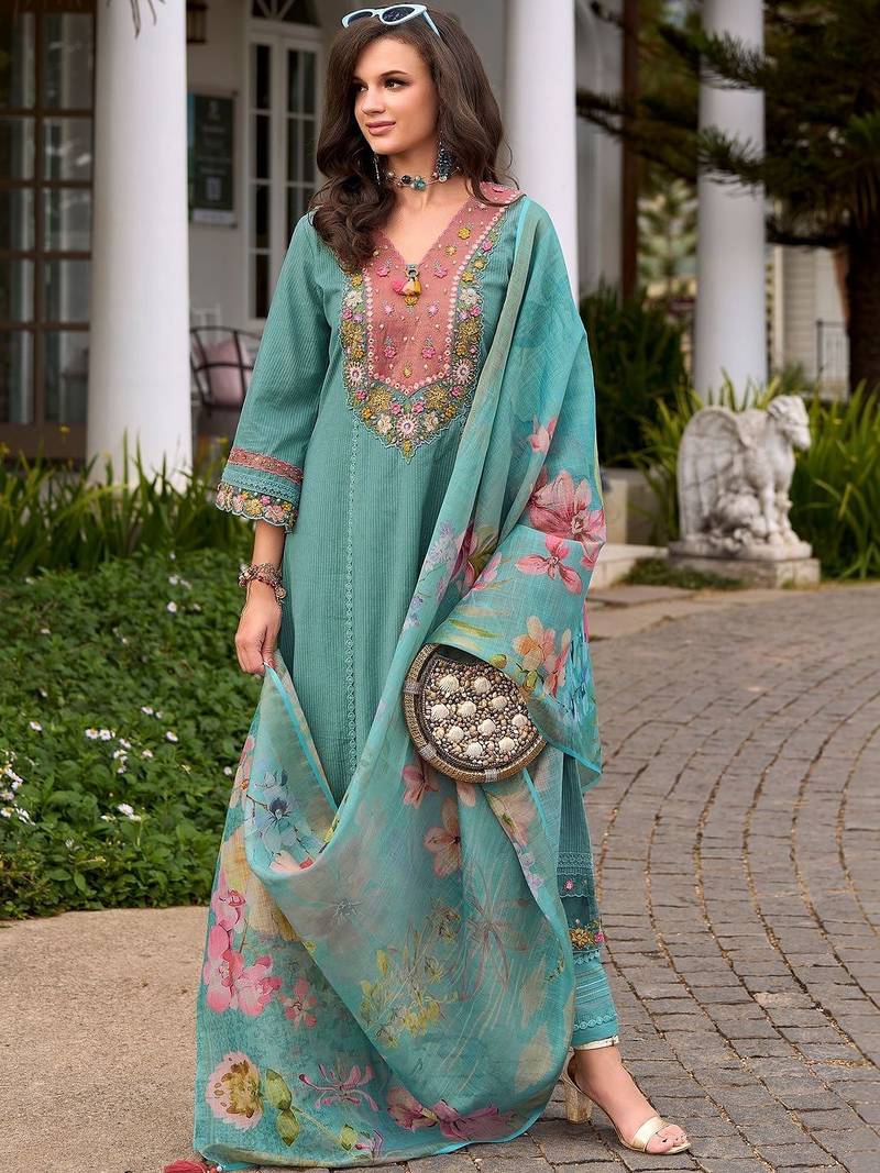 Women Embroidered Thread Work  Cotton Kurta with Trousers & With Dupatta
