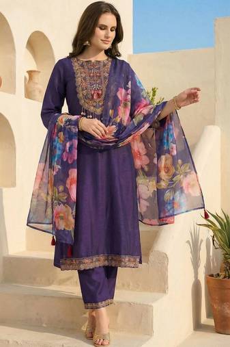 Women Floral Embroidered Panelled Sequinned Kurta with Trousers & With Dupatta