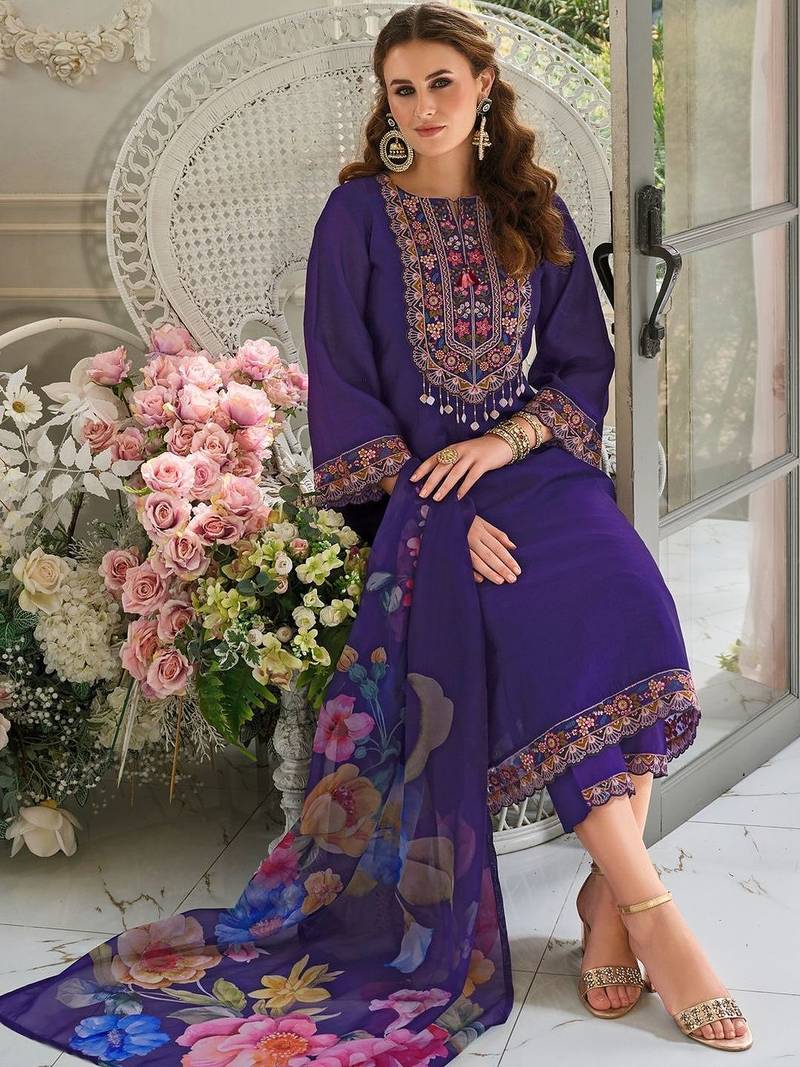 Women Floral Embroidered Panelled Sequinned Kurta with Trousers & With Dupatta