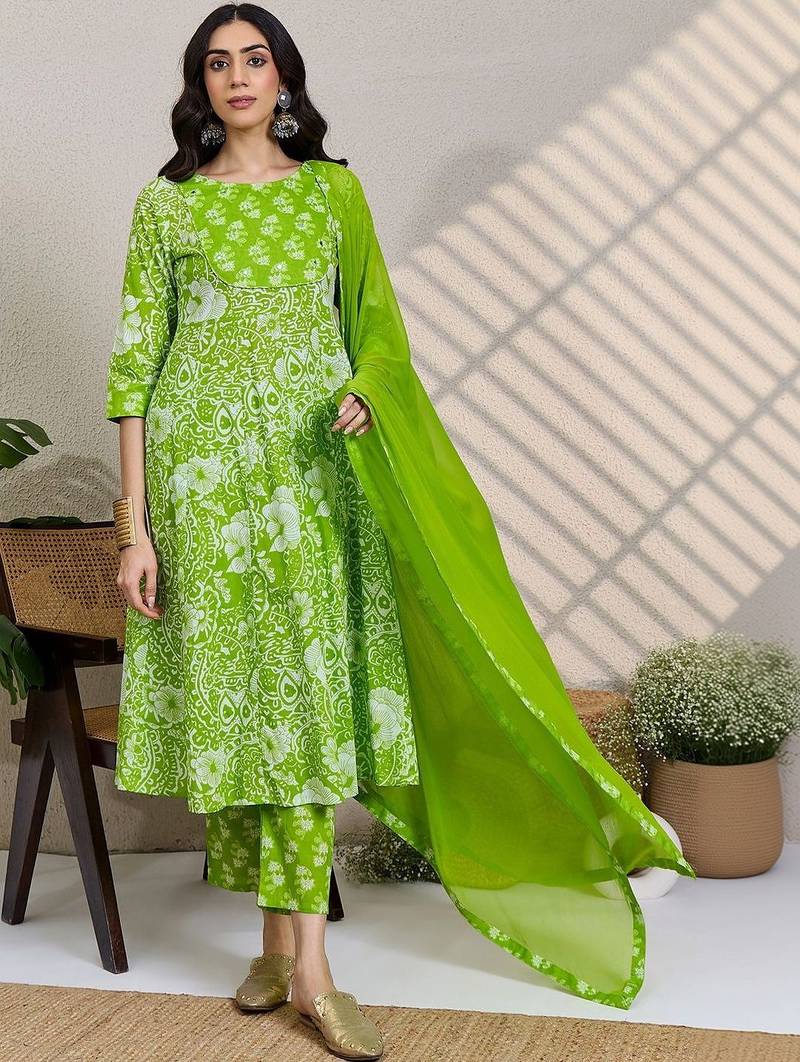 Women Ethnic Motifs Printed Regular Pure Cotton Kurta with Trousers & With Dupatta