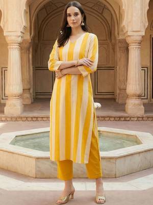 Women Striped Regular Pure Cotton Kurta with Trousers 1