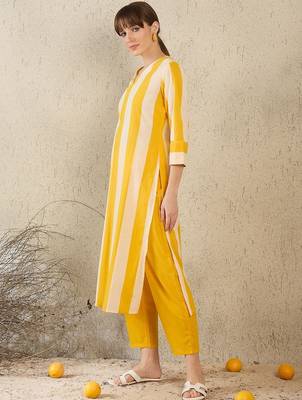 Women Striped Regular Pure Cotton Kurta with Trousers 4